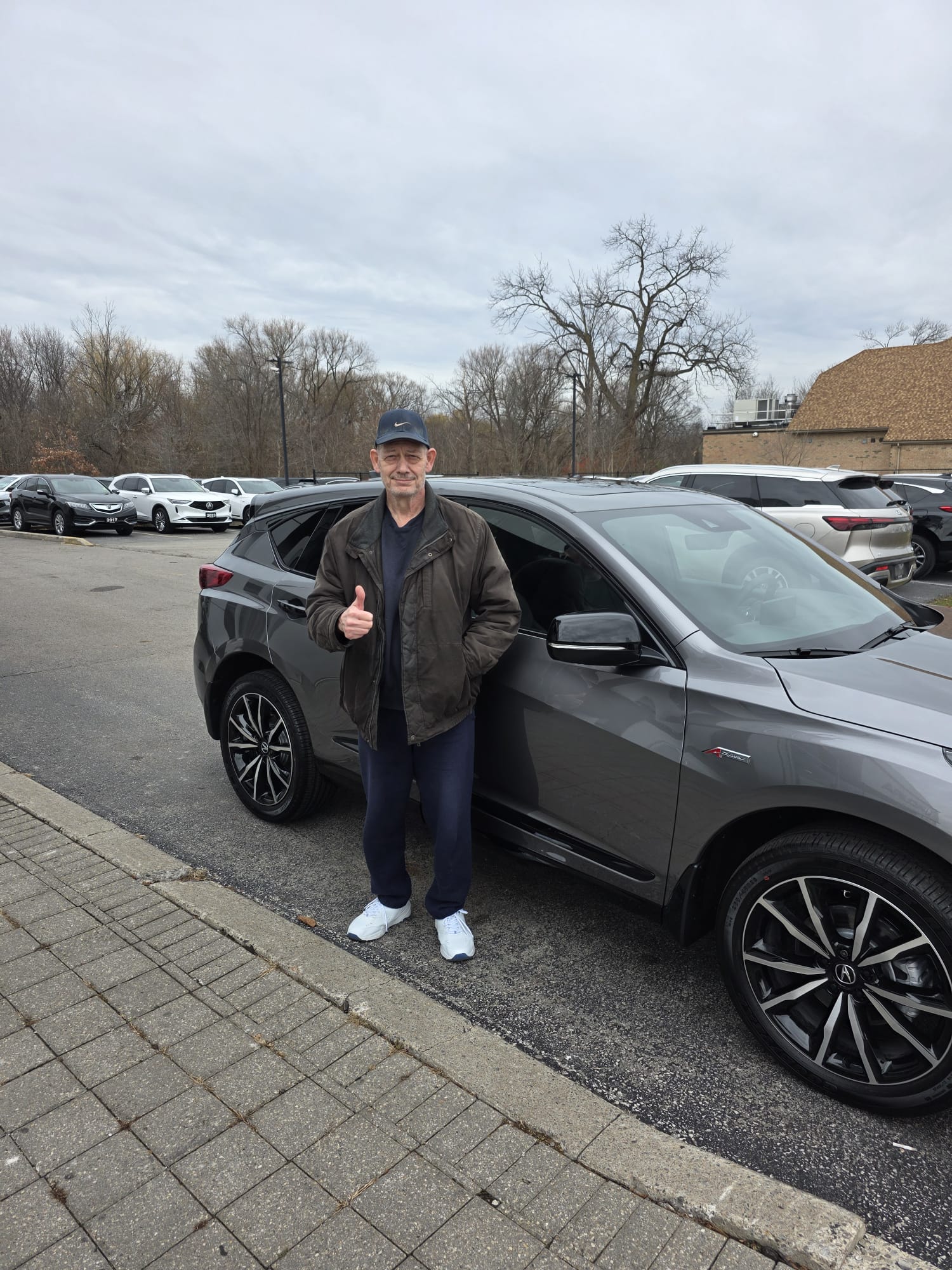 Happy Car Help Canada client with their new car