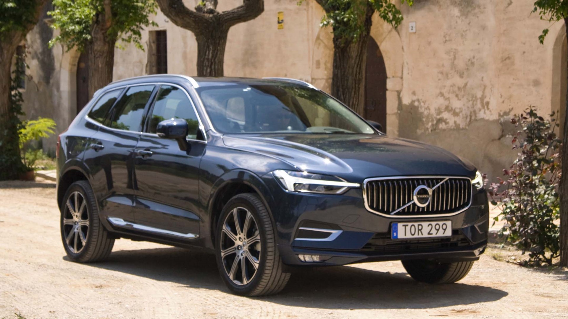 sponsor Weigeren Annoteren 2018 Volvo XC60 T8 Test Drive and Review, Specifications, Pricing
